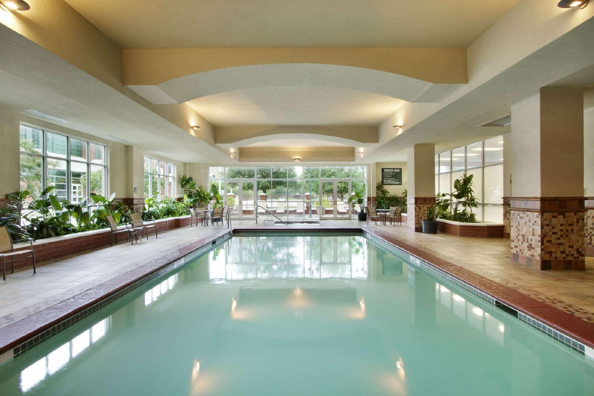 Embassy Suites Greenville Golf Resort & Conference Center Екстер'єр фото