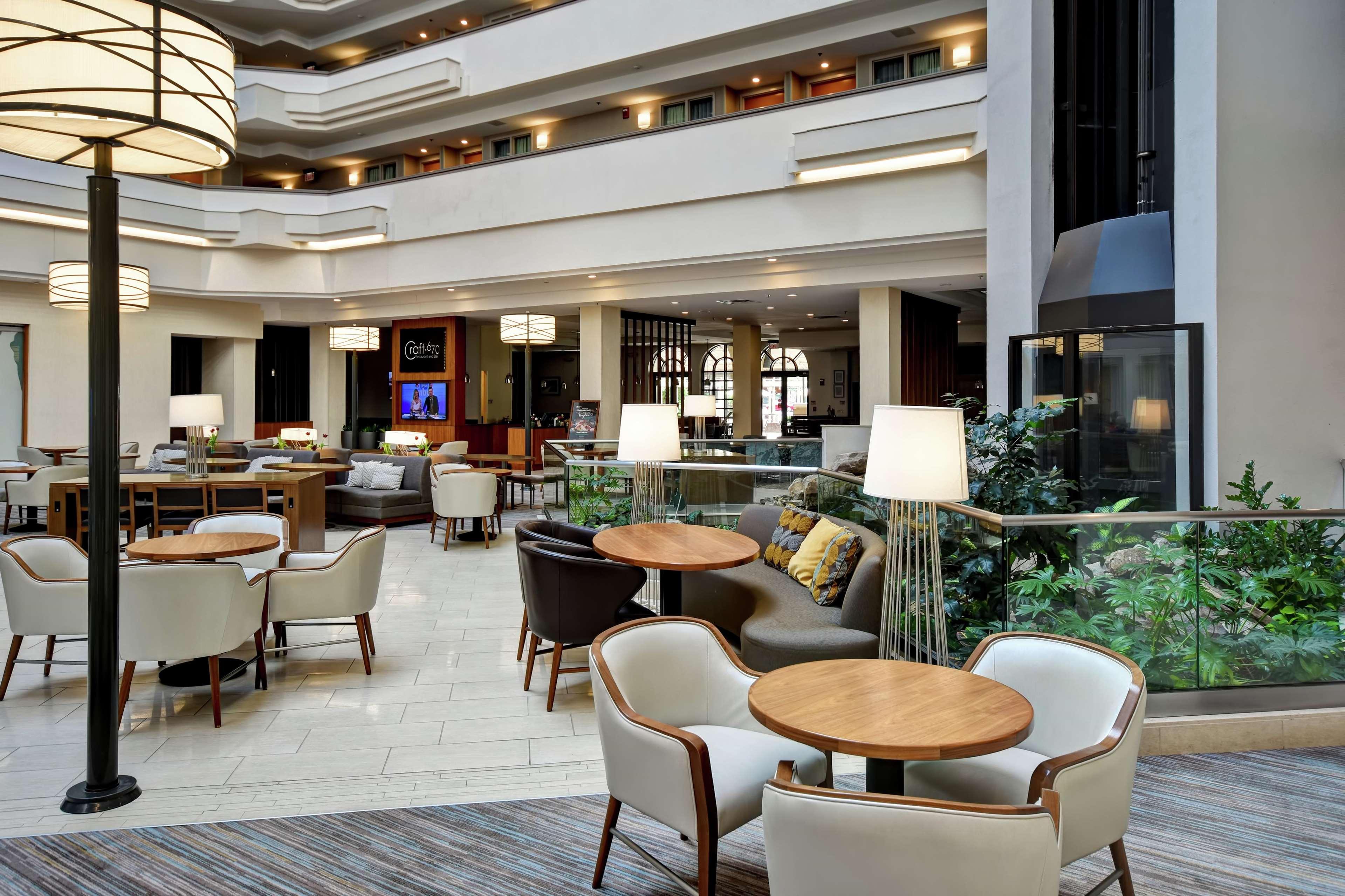 Embassy Suites Greenville Golf Resort & Conference Center Екстер'єр фото