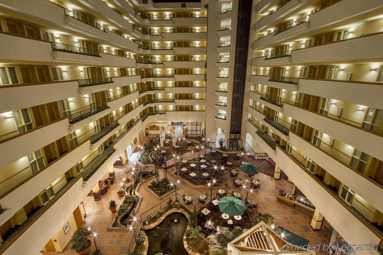 Embassy Suites Greenville Golf Resort & Conference Center Інтер'єр фото