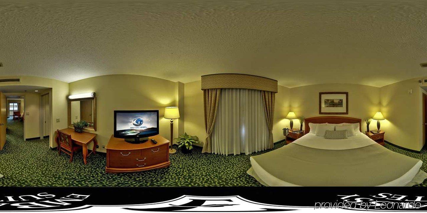 Embassy Suites Greenville Golf Resort & Conference Center Екстер'єр фото