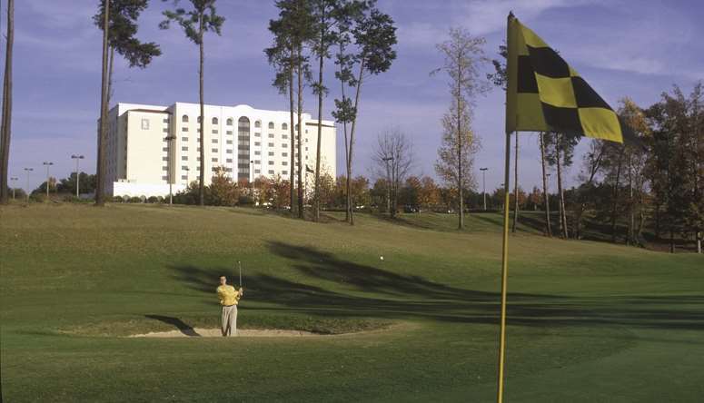 Embassy Suites Greenville Golf Resort & Conference Center Екстер'єр фото