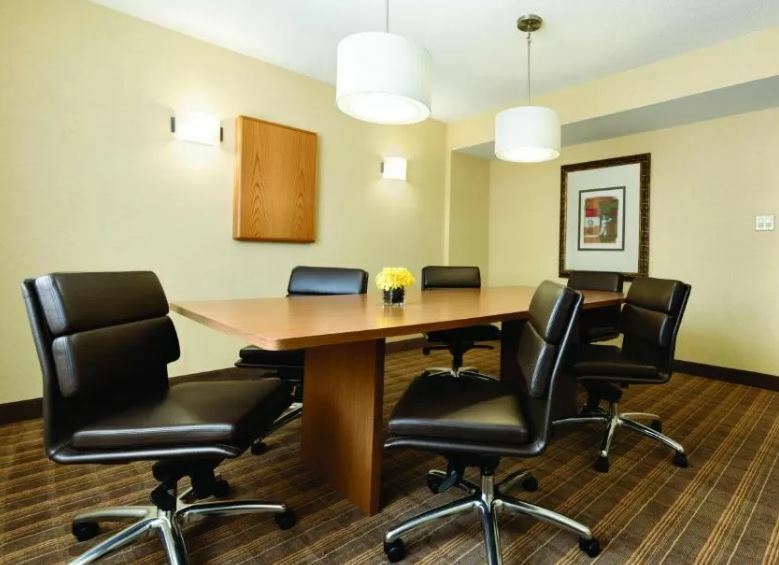 Embassy Suites Greenville Golf Resort & Conference Center Екстер'єр фото